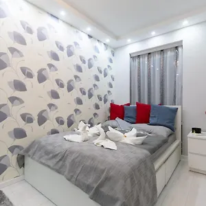 vivien-budapest.inbudapesthotels.com/